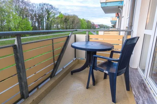 Balkon mit Tisch und Bestuhlung Residenz am Strand Wohnung 1-15