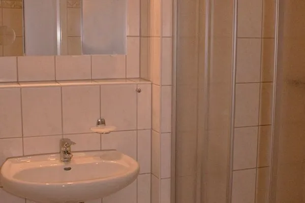 Badezimmer mit Dusche Residenz am Strand Wohnung 1-16