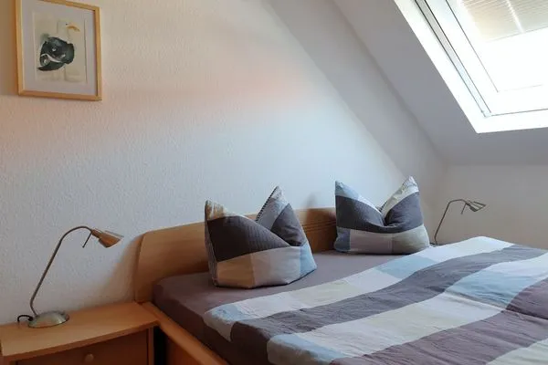 Schlafzimmer mit Doppelbett Residenz am Strand Wohnung 2-40