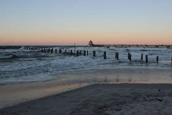 kleiner Anglersteg am Strand von Zingst Residenz am Strand Wohnung 2-40