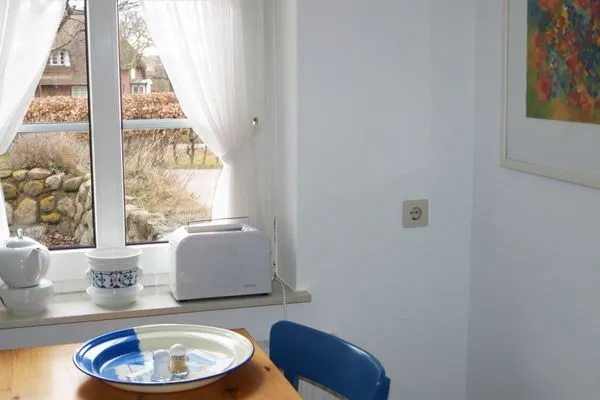 Esstisch in der Ferienwohnung Welle in Norddorf auf Amrum Haus Anneliese Ferienwohnung Welle