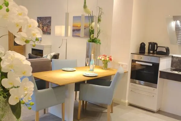 offene Rollstuhlgerechte Küche Logierhaus Friedrich WE 01 - "Beachhouse No.1"