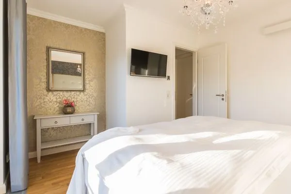 Schlafzimmer mit Doppelbett Logierhaus Friedrich WE 9 - "Hohe Düne"