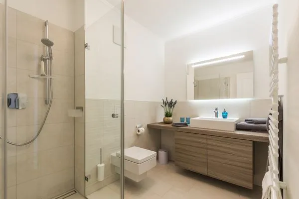 Badezimmer mit Dusche Logierhaus Friedrich WE 9 - "Hohe Düne"