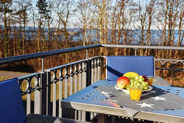 Balkon mit Blick auf die Deichpromenade Logierhaus Friedrich WE 13 - "Bernsteinglück"