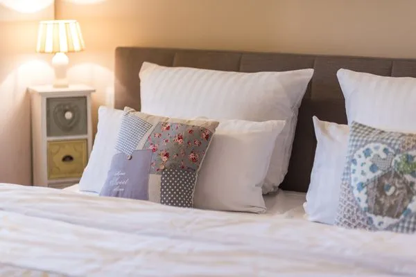 Schlafzimmer mit Doppelbett Logierhaus Friedrich WE 14 - "Seeblick"