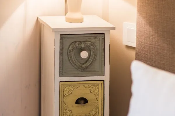 Nachttischrank Logierhaus Friedrich WE 14 - "Seeblick"