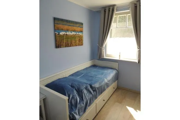 Schlafzimmer mit Ausziehbarem Bett Kavelweg 13 Kavelweg 13 Wohnung 1 - Strandrefugium