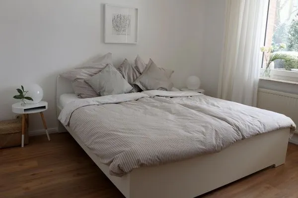 Schlafzimmer mit Doppelbett Zur Hanse Wohnung 1.1