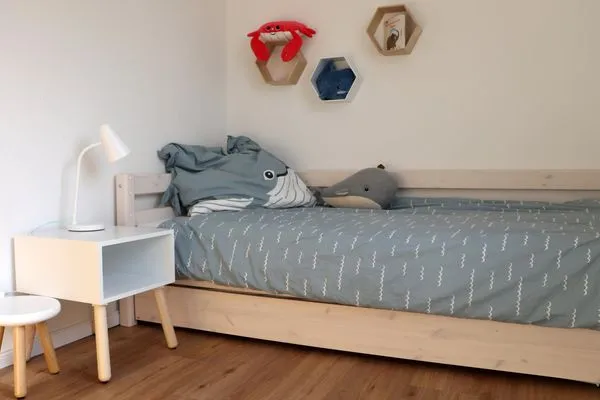 Schlafzimmer mit zwei Einzelbetten (Ausziehbar) Zur Hanse Wohnung 1.1