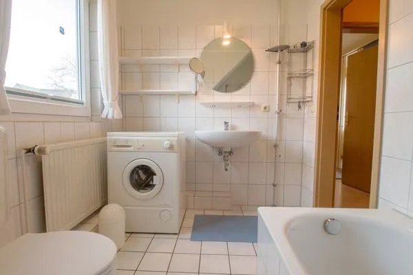 Badezimmer mit Badewanne Zur Hanse Wohnung 2.4