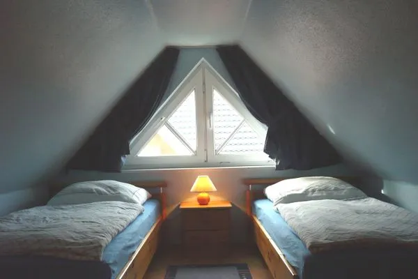 Schlafzimmer mit zwei Einzelbetten Zur Hanse Wohnung 4.3 - Zur Hanse Süd