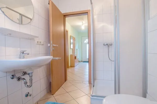Badezimmer mit Dusche Zur Hanse Wohnung 4.2