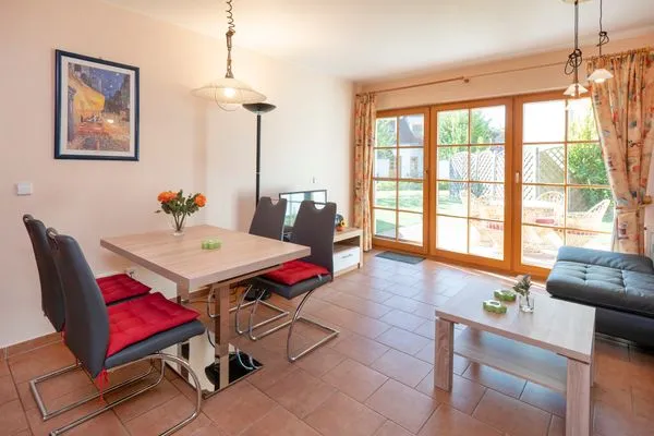 Wohnbereich Ferienpark Freesenbruch Wohnung 1.2 - Am Schwalbenweg