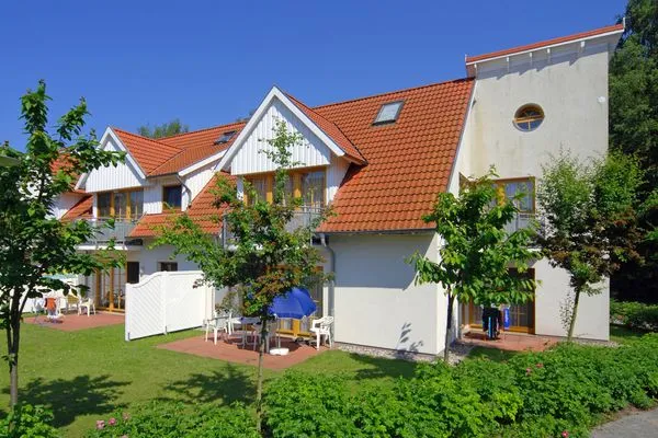 Hausansicht Ferienpark Freesenbruch Wohnung 1.2 - Am Schwalbenweg