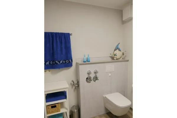 Badezimmer mit Dusche Parkresidenz am Hafen Wohnung HF 26 - "Min Höög"