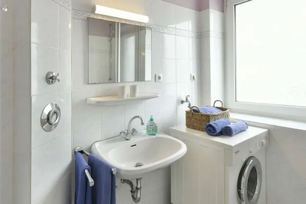 Badezimmer Haus Strandblick Ferienwohnung 15