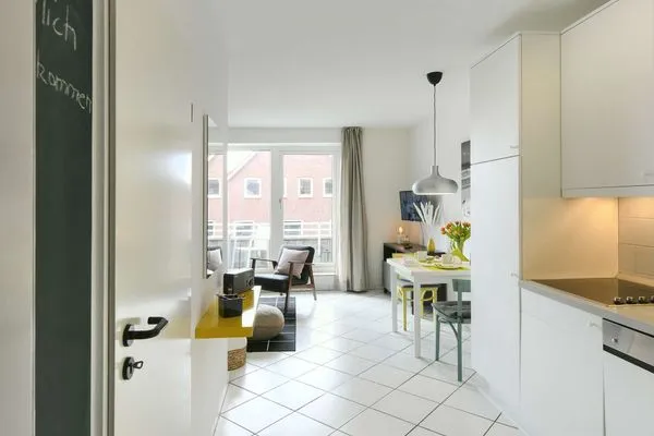 Blick von der Küche ins Wohnzimmer Haus Strandblick Ferienwohnung 15