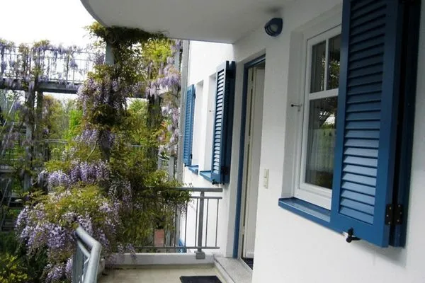 Eingangstür  Appartementhaus Boddenblick - "Möwe"