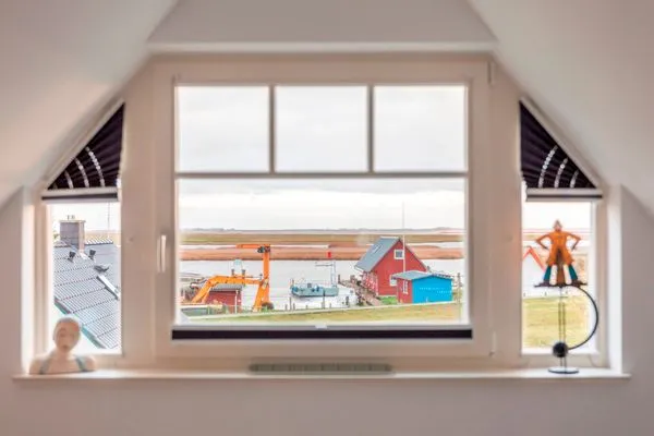 Fensterbank Mühlenstrasse 23 - Wohnung Oberdeck