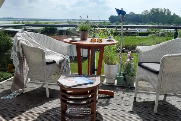 Balkon Mühlenstrasse 23 - Wohnung Oberdeck