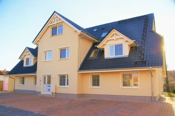 Hausansicht Neue Reihe Neue Reihe 28 - Wohnung Wolke 7