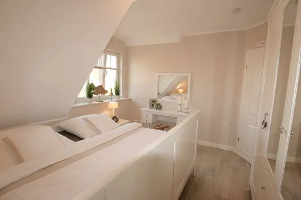 Schlafzimmer mit Doppelbett Neue Reihe Neue Reihe 28 - Wohnung Kleine Auszeit