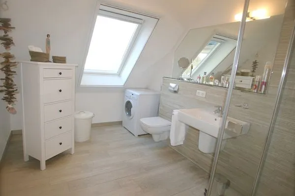 Badezimmer mit Dusche Neue Reihe Neue Reihe 28 - Wohnung Kleine Auszeit