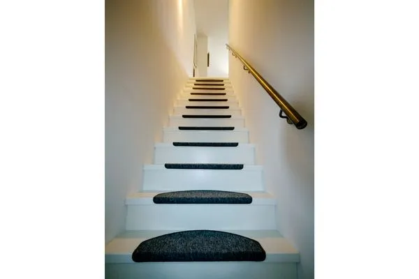 Treppe hinauf zur Wohnung  Wohnung Manu