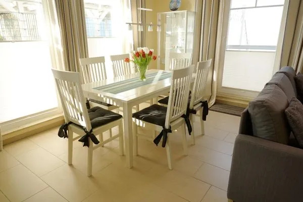 Esstisch Hafenstrasse 15 in Prerow Ibykus in Prerow