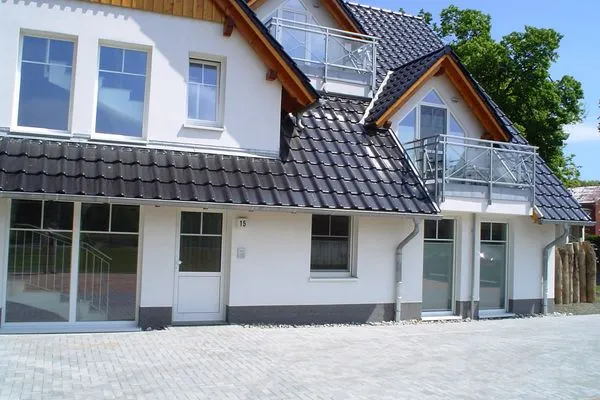 Hauptansicht Hafenstrasse 15 in Prerow Wolkenglanz in Prerow