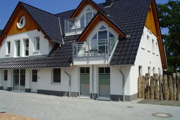 Hauptansicht Hafenstrasse 15 in Prerow Wolkenglanz in Prerow