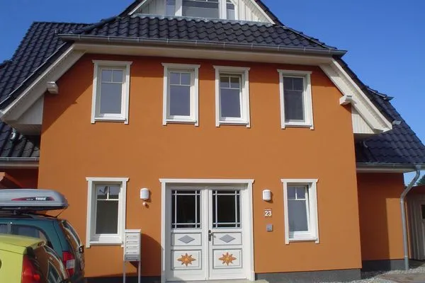 Fassade / Eingang Mühlenstrasse 23 - Wohnung Boddenstern
