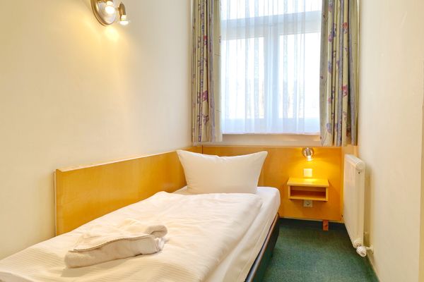 Schlafzimmer mit Einzelbett