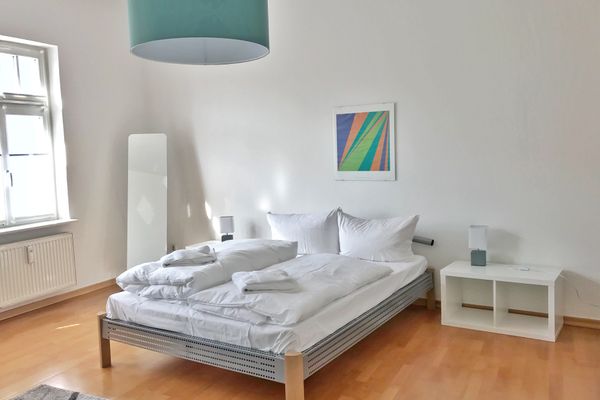 Schlafzimmer 1