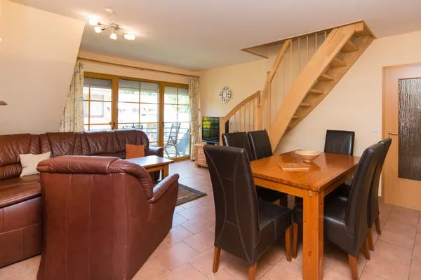 Esstisch Ferienpark Freesenbruch Wohnung 1.6 - Freesenblick