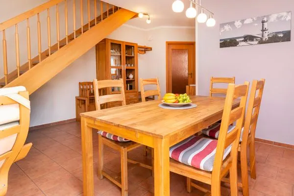 Esstisch Ferienpark Freesenbruch Reihenhaus 8 - Zum Meer