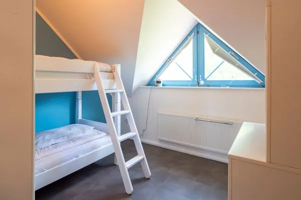 Schlafzimmer mit Etagenbett Ferienpark Freesenbruch Doppelhaushälfte 11a - Schwalbennest