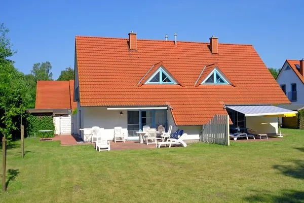 Hausansicht Ferienpark Freesenbruch Doppelhaushälfte 12a - Steuerrad