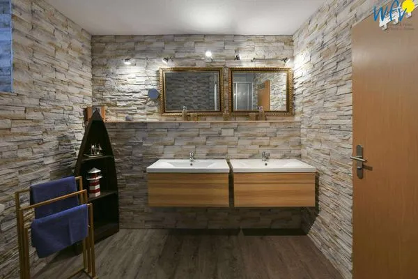 Badezimmer Haus Dünenrose Ferienwohnung Klabautermann