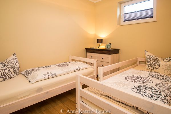 Schlafzimmer mit 2 Einzelbetten