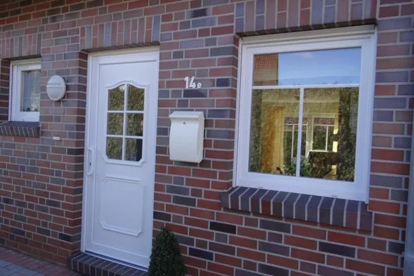  Deichstraße 14e-i 50101 Sonnenwind 1