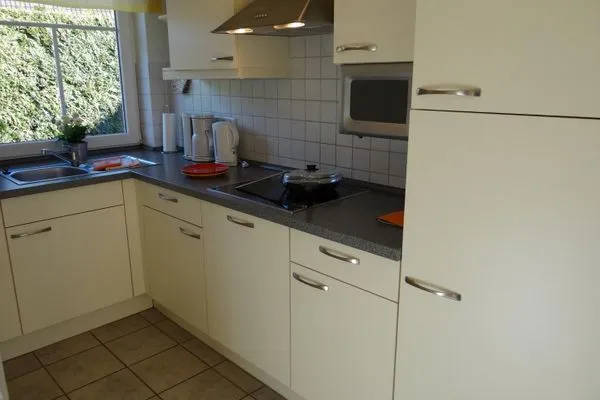  Deichstraße 14e-i 50102 Sonnenwind 2