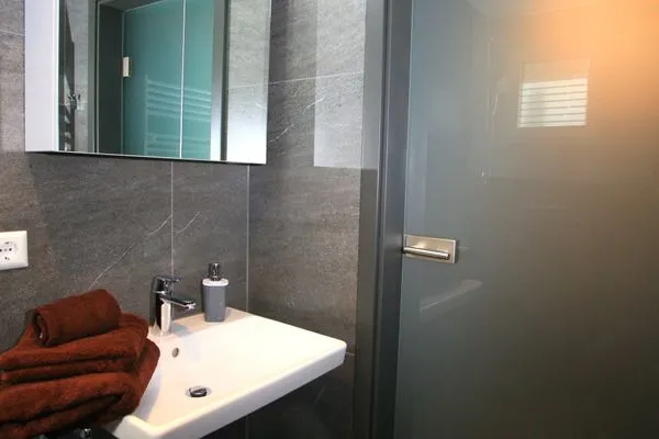 Badezimmer Überlinger See-Apartments Apartment 7 Über-See