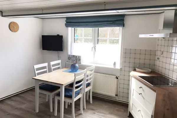 Küchenzeile in der Ferienwohnung Frisia 3 in Norddorf auf Amrum Haus Frisia Ferienwohnung Frisia 3