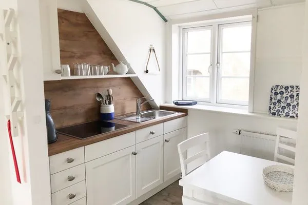 Küche in der Ferienwohnung Frisia 4 in Norddorf auf Amrum Haus Frisia Ferienwohnung Frisia 4