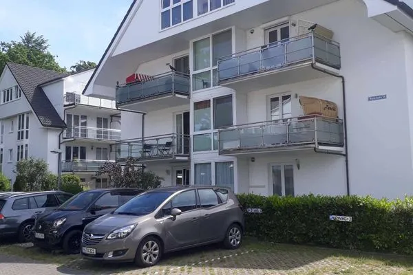 Hauptansicht Appartementhaus Waldstraße - Baabe Ferienwohnung Sonnenschein