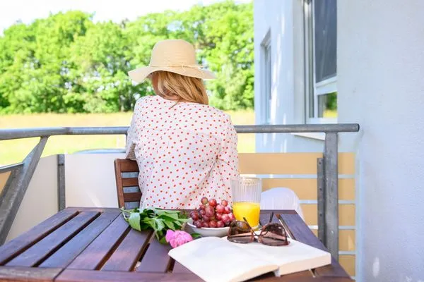 Balkon mit Bestuhlung Residenz am Strand Deichpoofe -  Wohnung 1-06