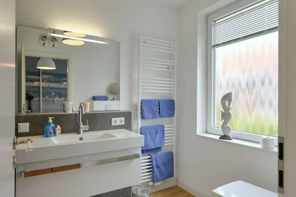 Badezimmer Haus Inselrose Ferienwohnung Wildrose