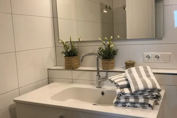 Bad 1 Haus *Weiße Düne* Ferienwohnung *Weiße Düne 3 / OceanView*